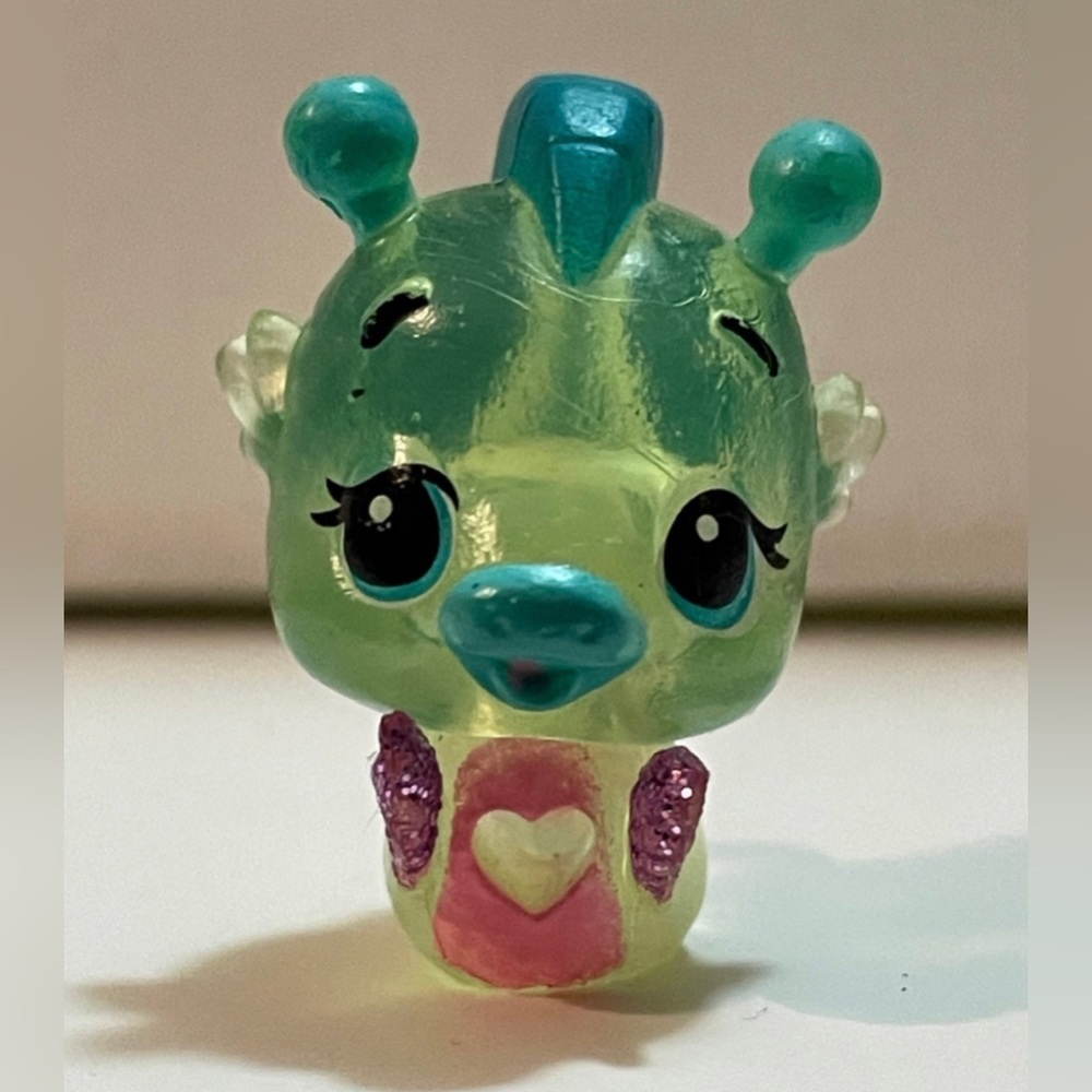Hatchimals CollEGGtibles  Rare Green Seahorse Seaspoon Season 4 Purple Wings